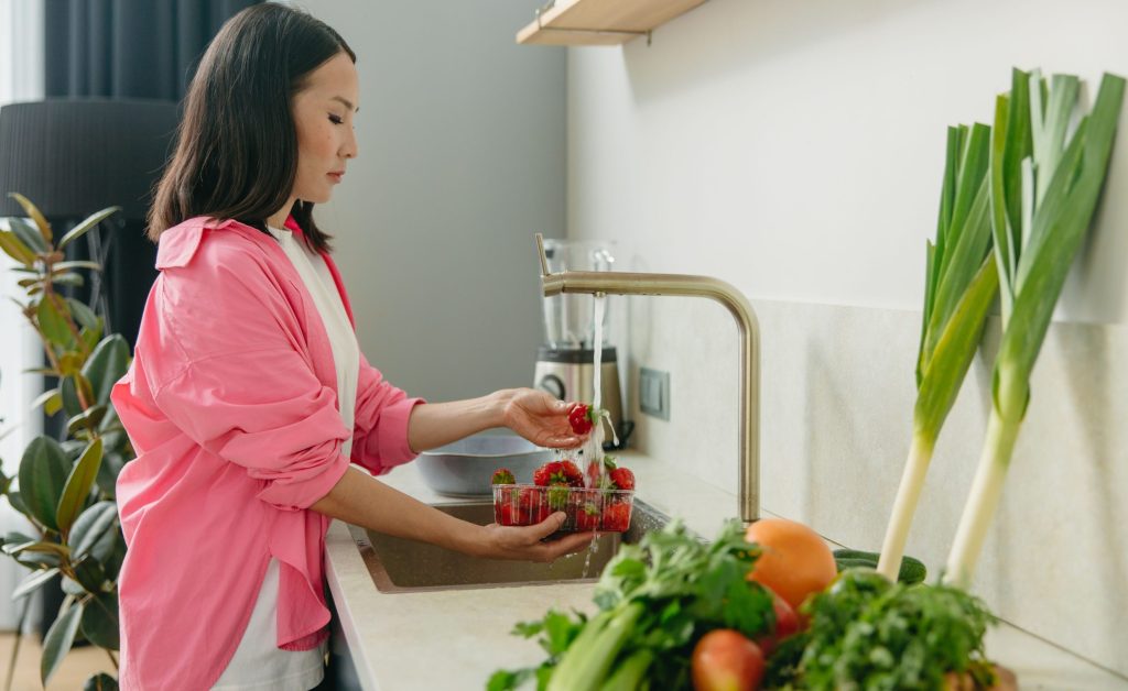 Los beneficios para la salud de una dieta rica en vegetales superan con creces cualquier riesgo potencial a los pesticidas y los disruptores endocrinos