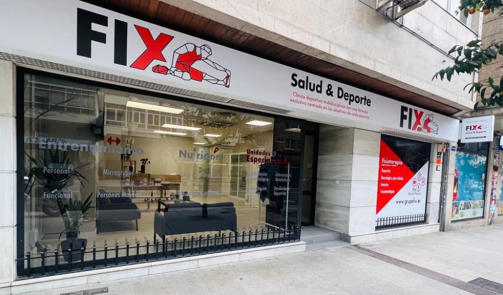 Imagen de la fachada de FIX en la que hay instalaciones cálidas para entrenamiento, fisioterapia y nutrición que hacen frente al invierno
