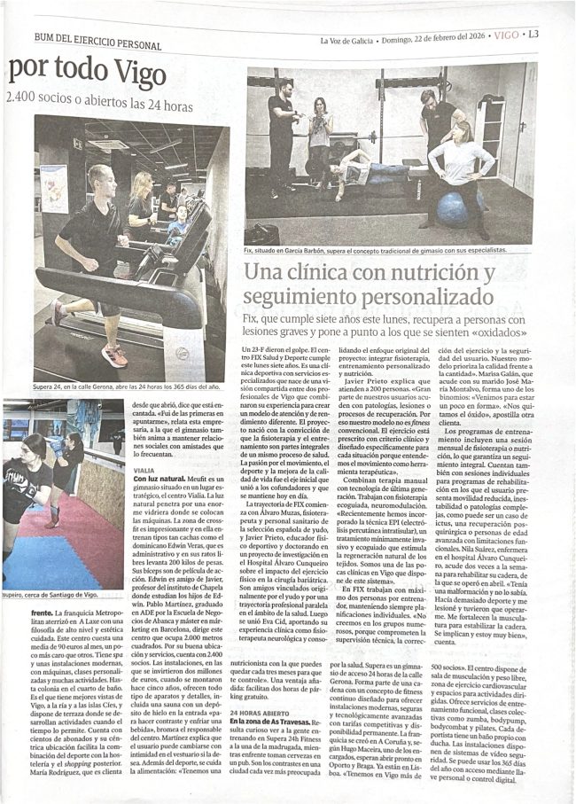 Reportaje en La Voz de Galicia sobre el séptimo aniversario de la clínica FIX Salud y Deporte con fisioterapia, nutrición y entrenamiento personalizado en García Barbón, Vigo.